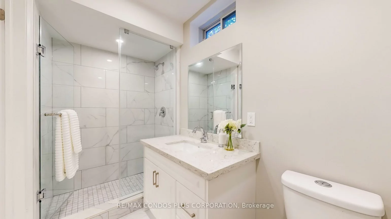 81, Stonecliffe, Aurora Estates, Aurora