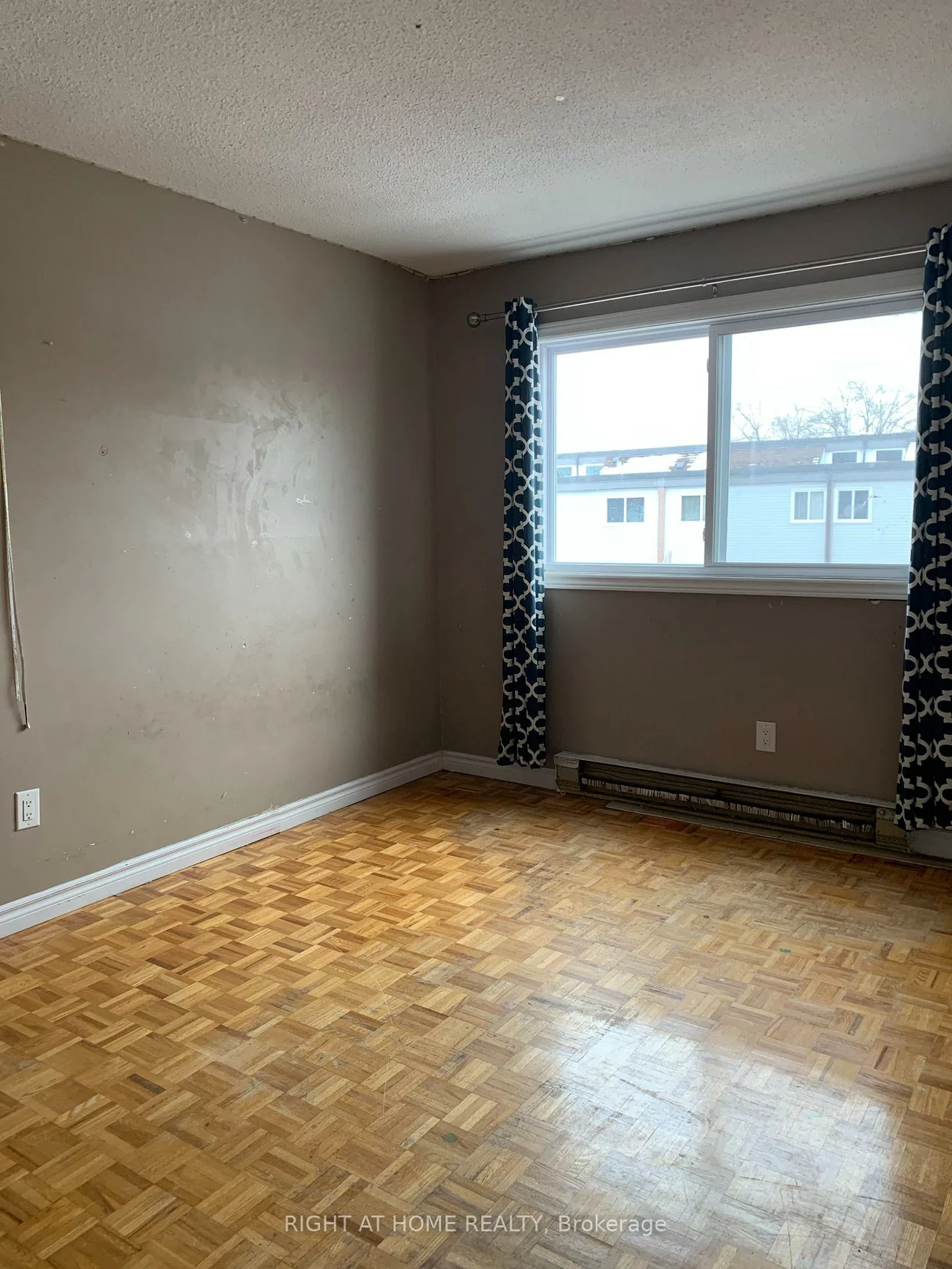 129, Milestone, Aurora Village, Aurora