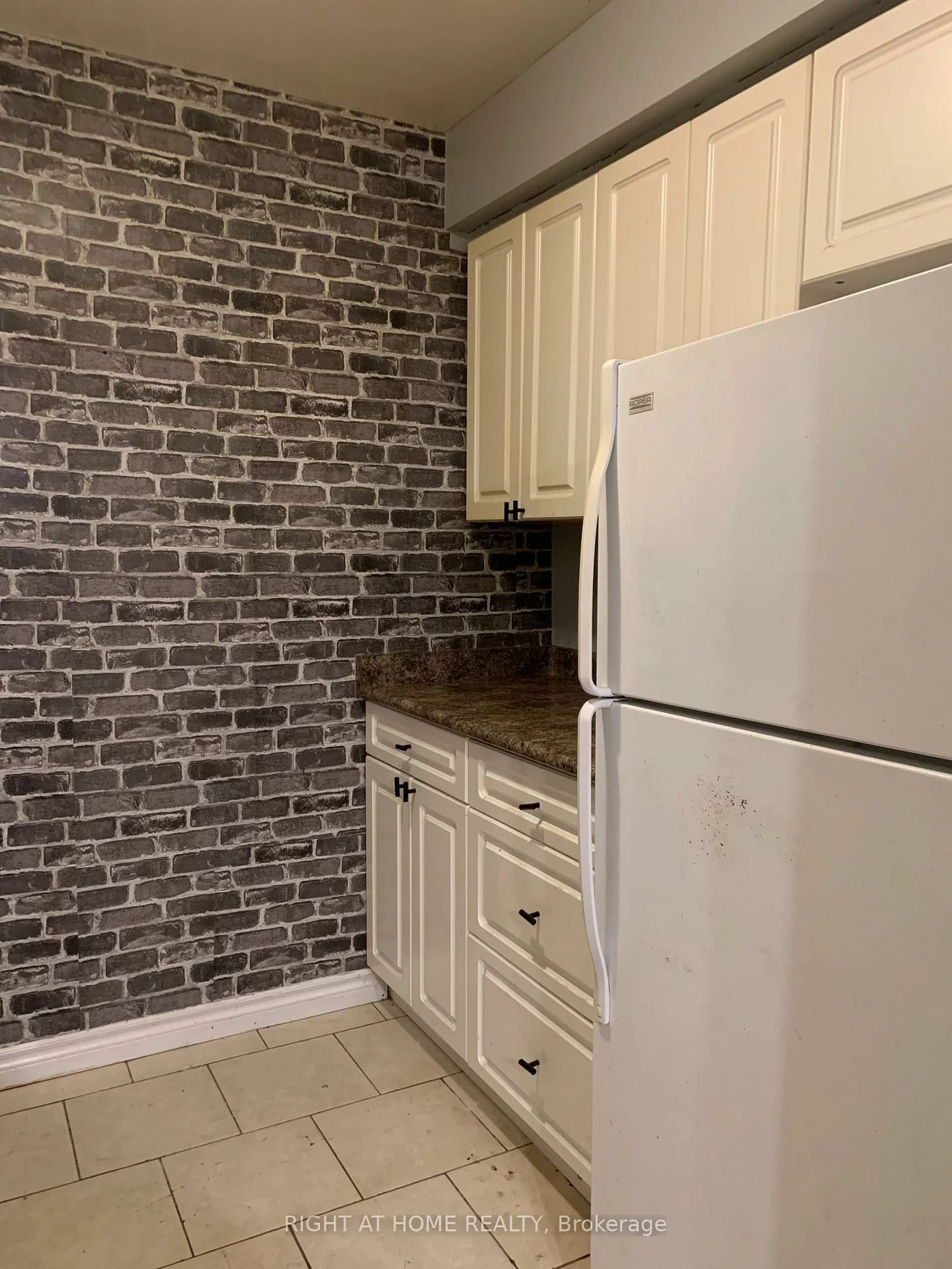 129, Milestone, Aurora Village, Aurora