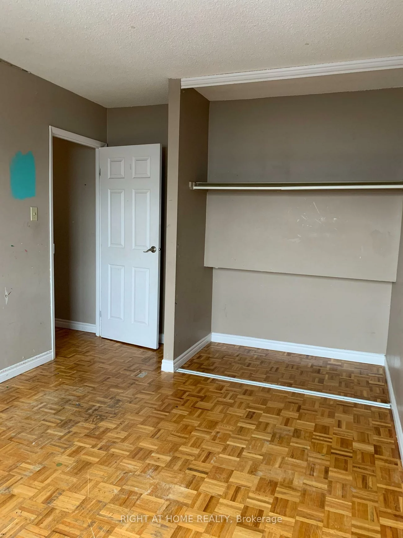 129, Milestone, Aurora Village, Aurora