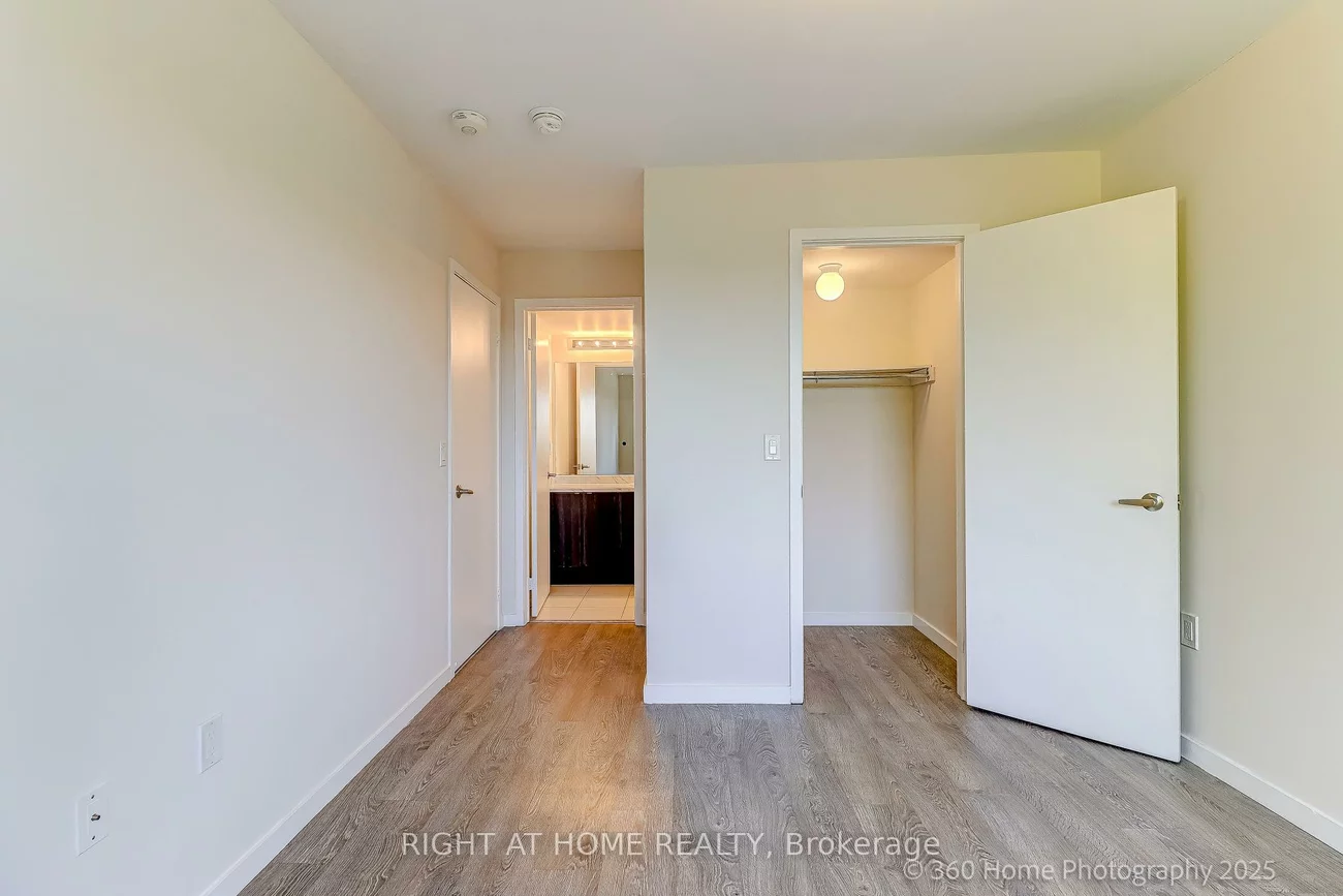 200, Alex Gardner, Aurora Village, Aurora