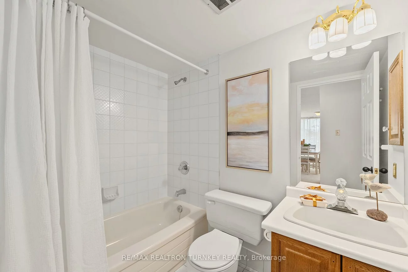 14924, Yonge, Aurora Highlands, Aurora