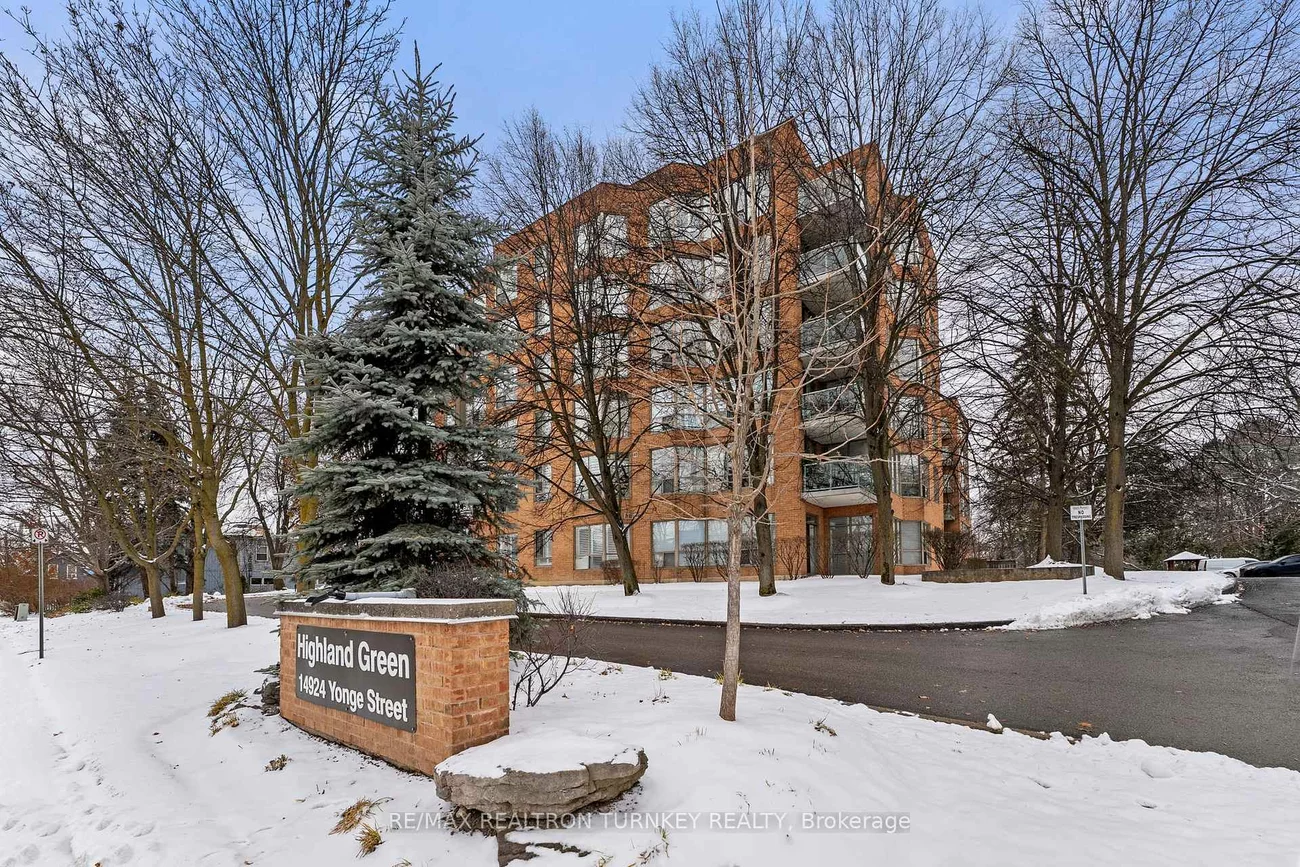 14924, Yonge, Aurora Highlands, Aurora