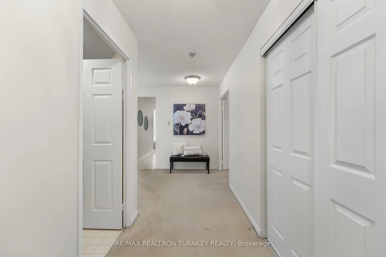 14924, Yonge, Aurora Highlands, Aurora