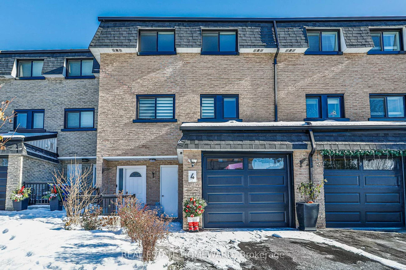 4, Poplar, Aurora Highlands, Aurora