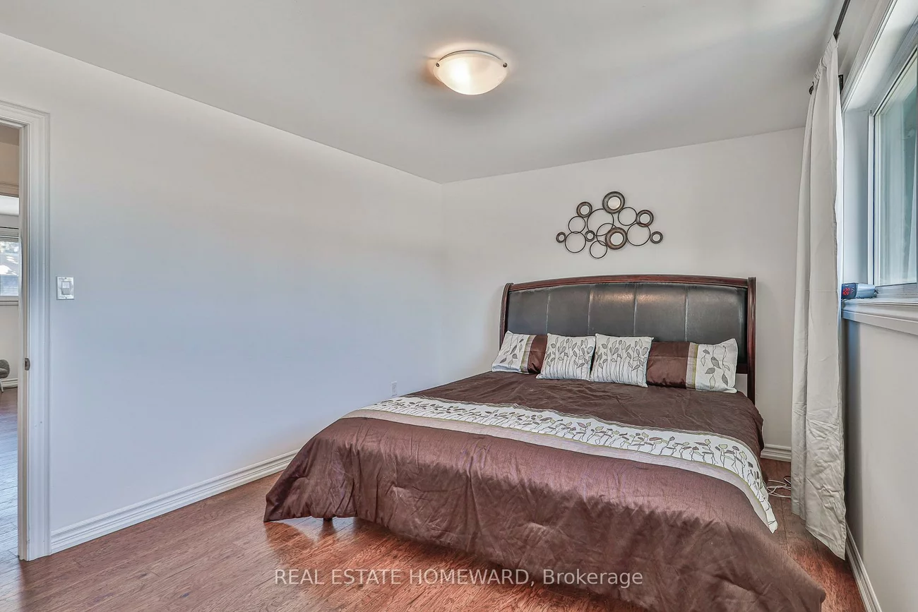 4, Poplar, Aurora Highlands, Aurora