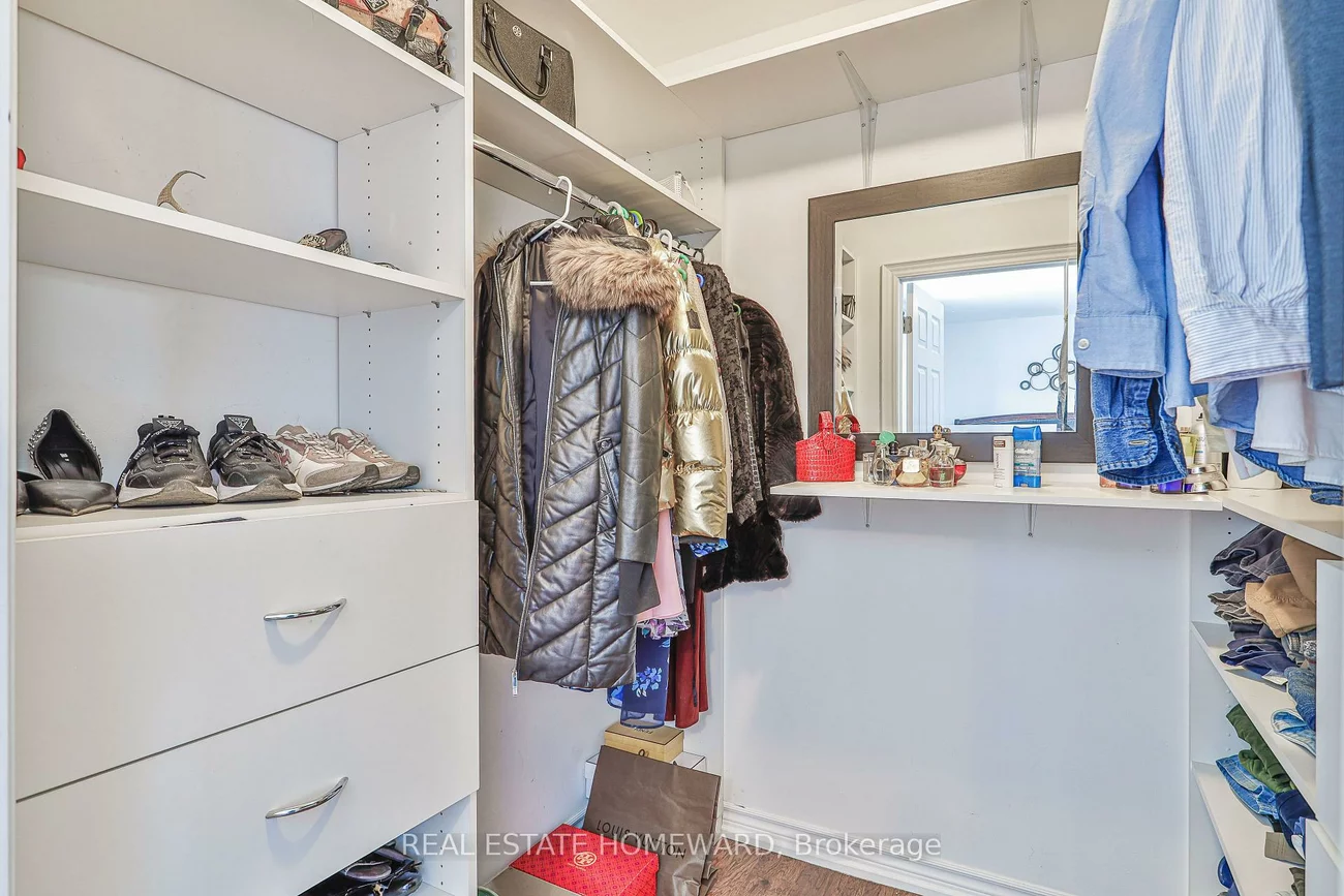 4, Poplar, Aurora Highlands, Aurora