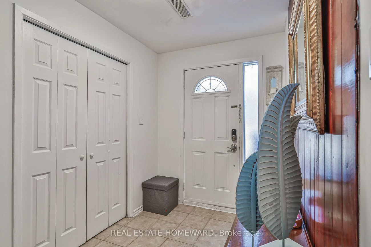 4, Poplar, Aurora Highlands, Aurora