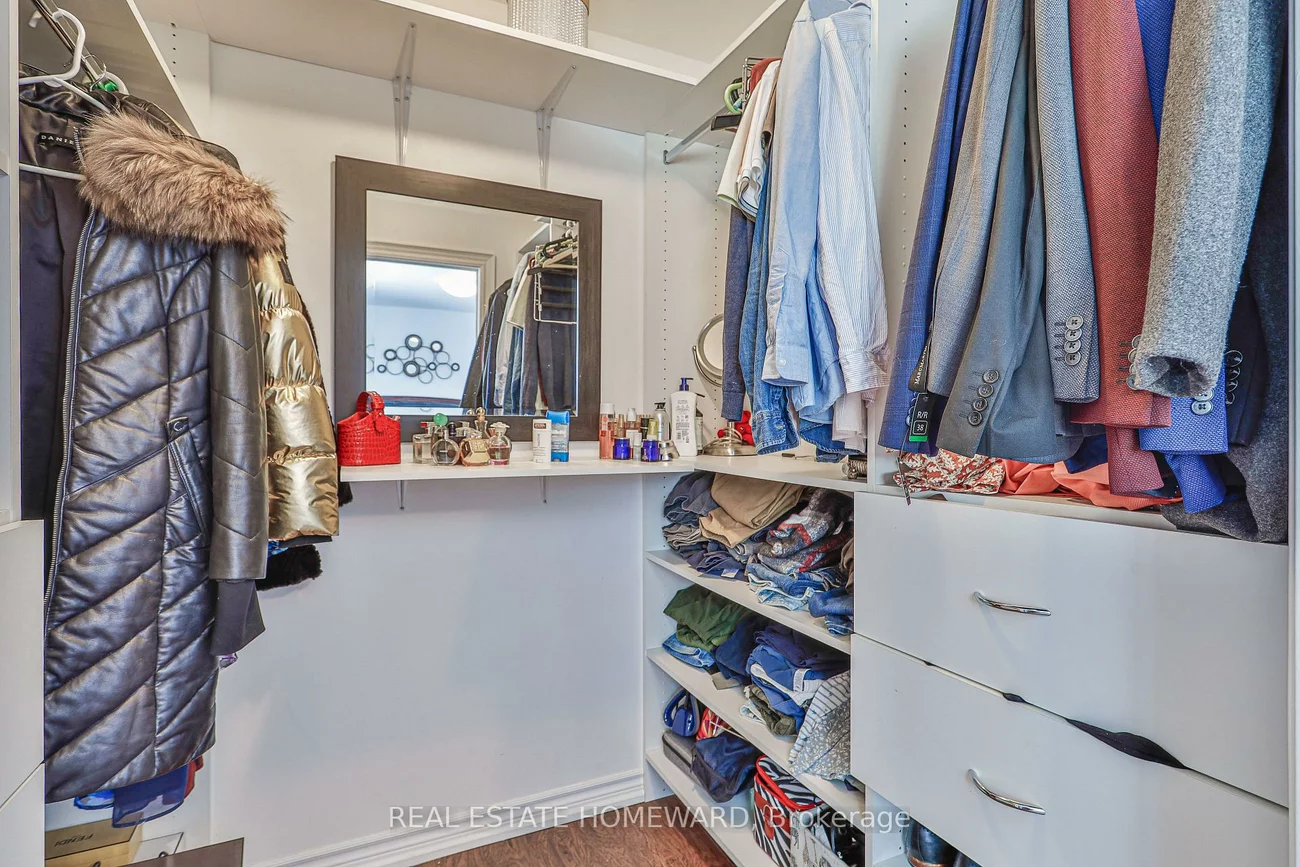 4, Poplar, Aurora Highlands, Aurora