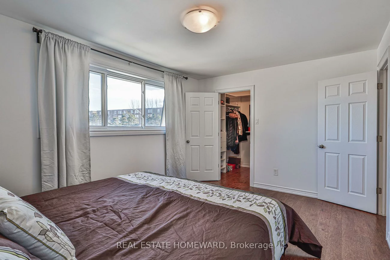 4, Poplar, Aurora Highlands, Aurora