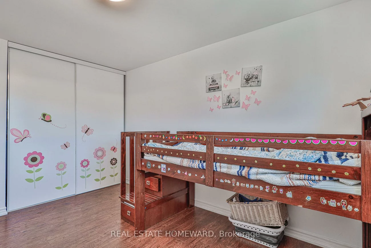 4, Poplar, Aurora Highlands, Aurora