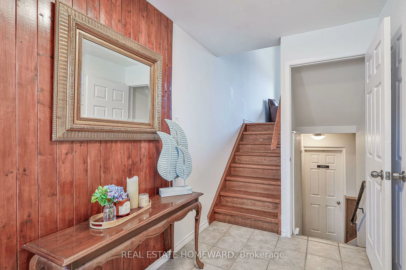 4, Poplar, Aurora Highlands, Aurora