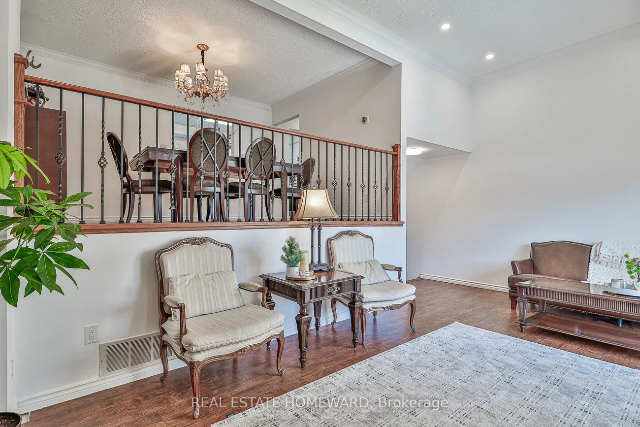 4, Poplar, Aurora Highlands, Aurora