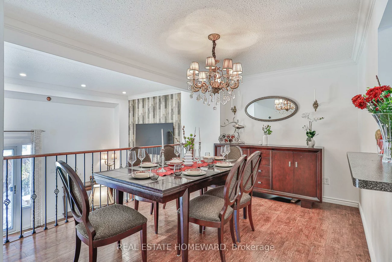 4, Poplar, Aurora Highlands, Aurora