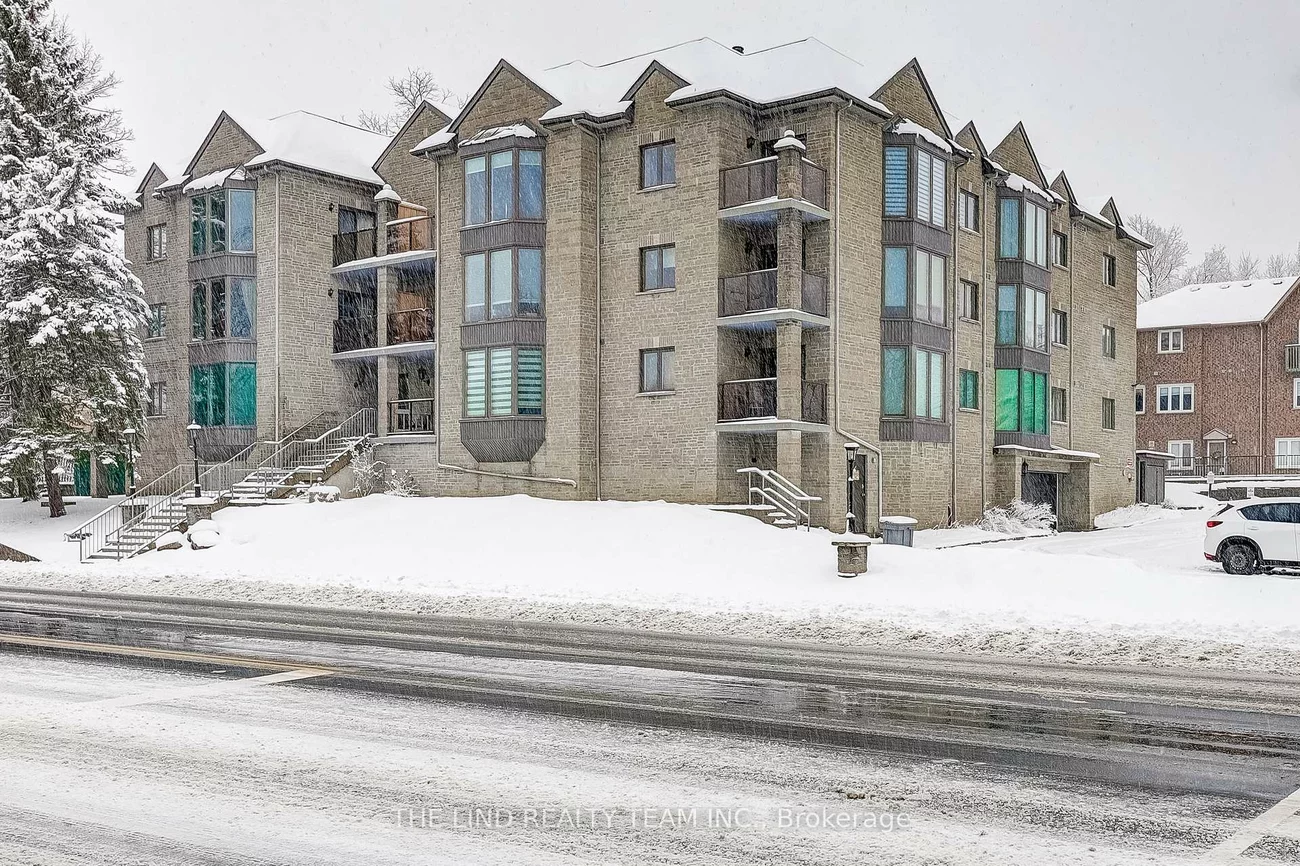 21, George, Aurora Village, Aurora