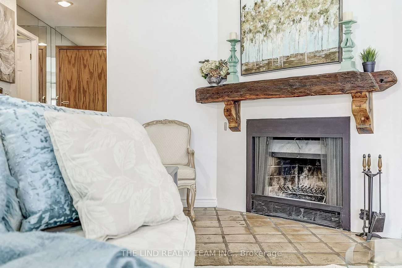 21, George, Aurora Village, Aurora