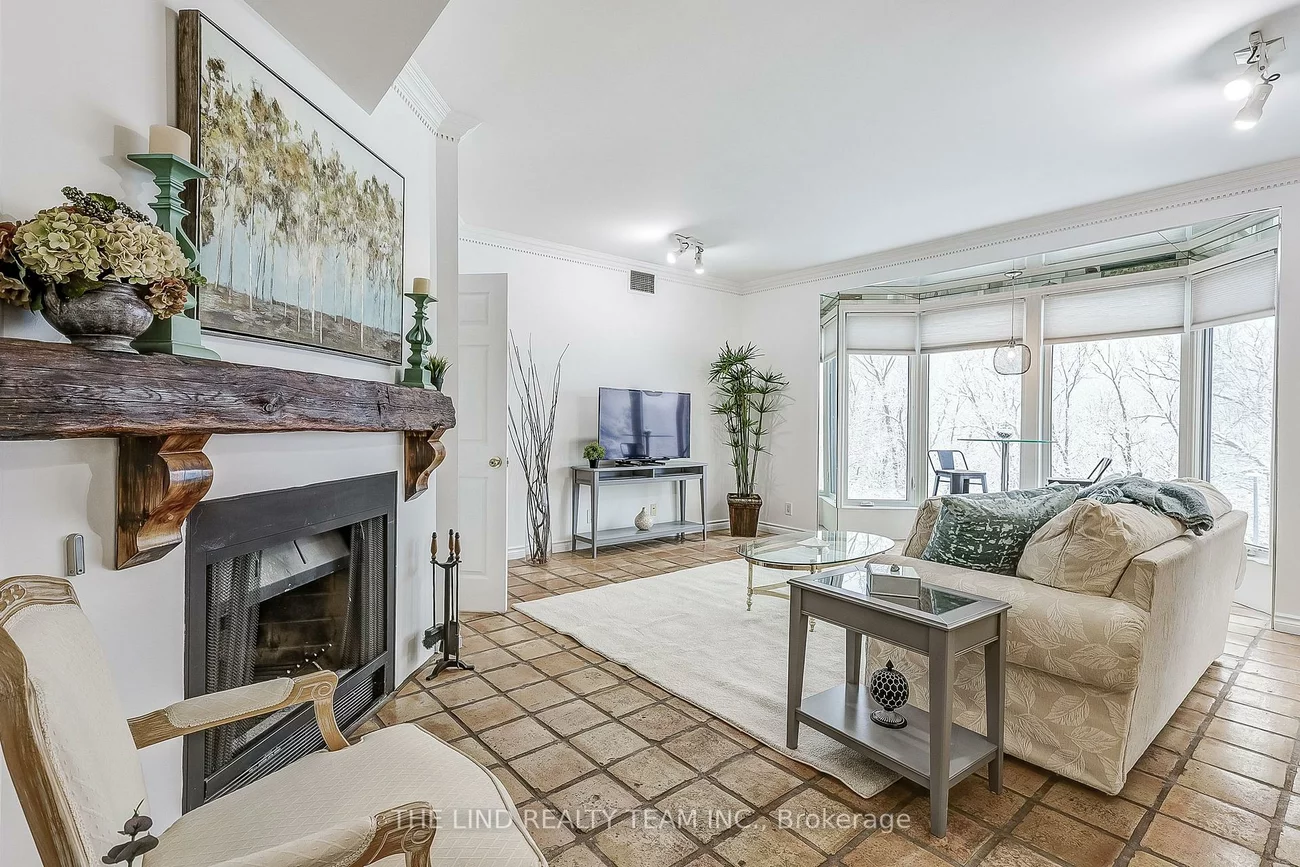 21, George, Aurora Village, Aurora