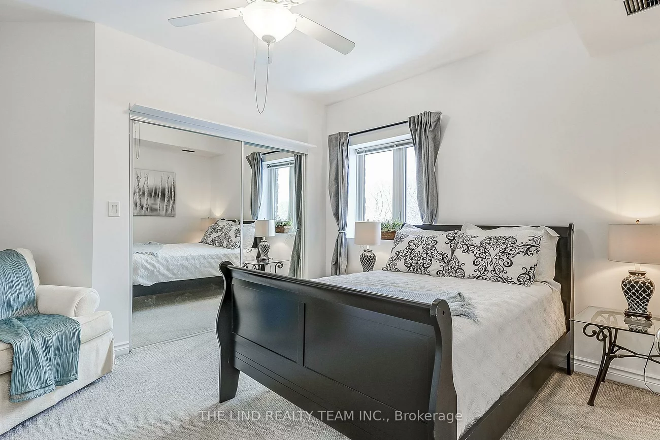 21, George, Aurora Village, Aurora