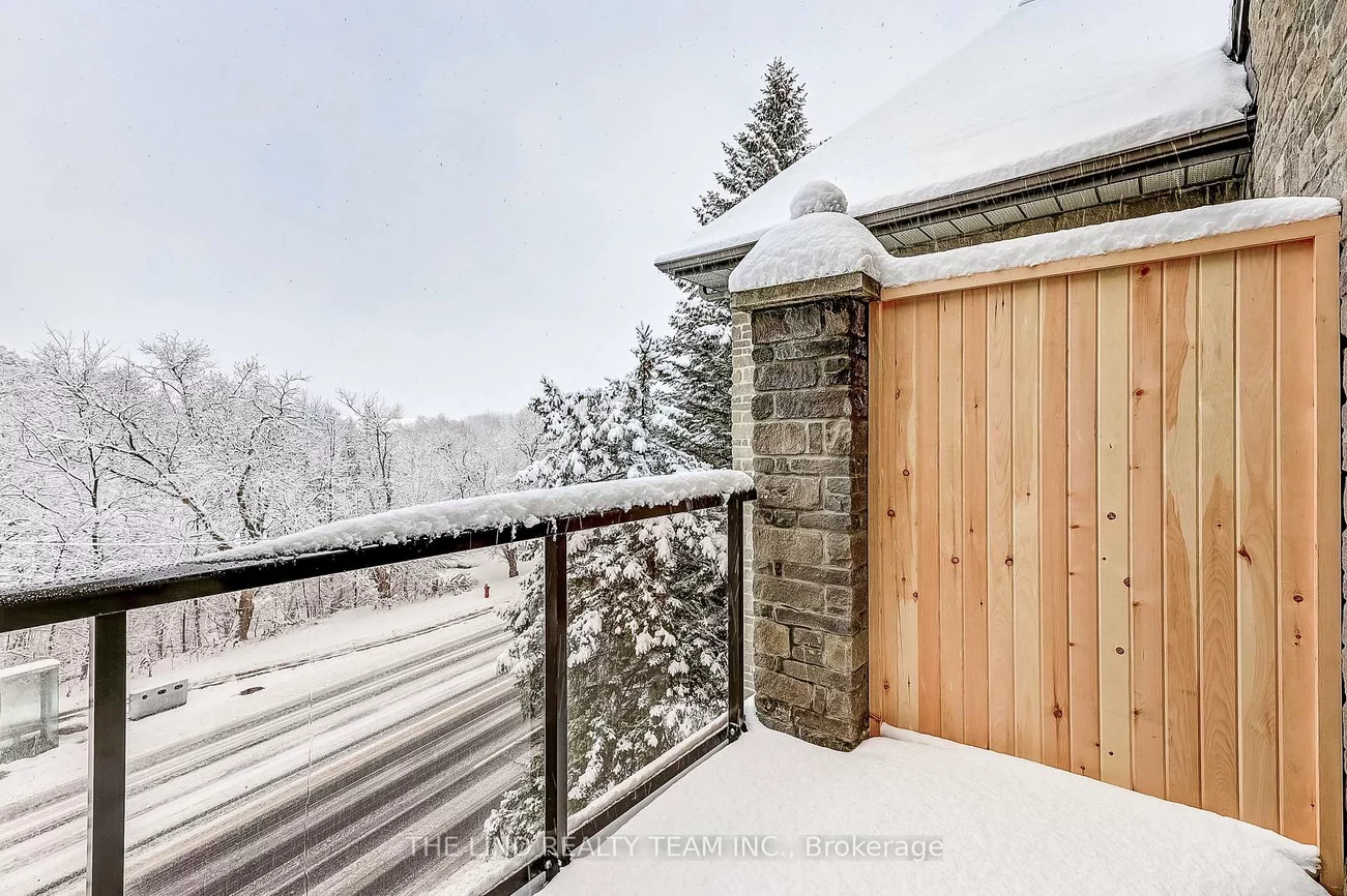 21, George, Aurora Village, Aurora