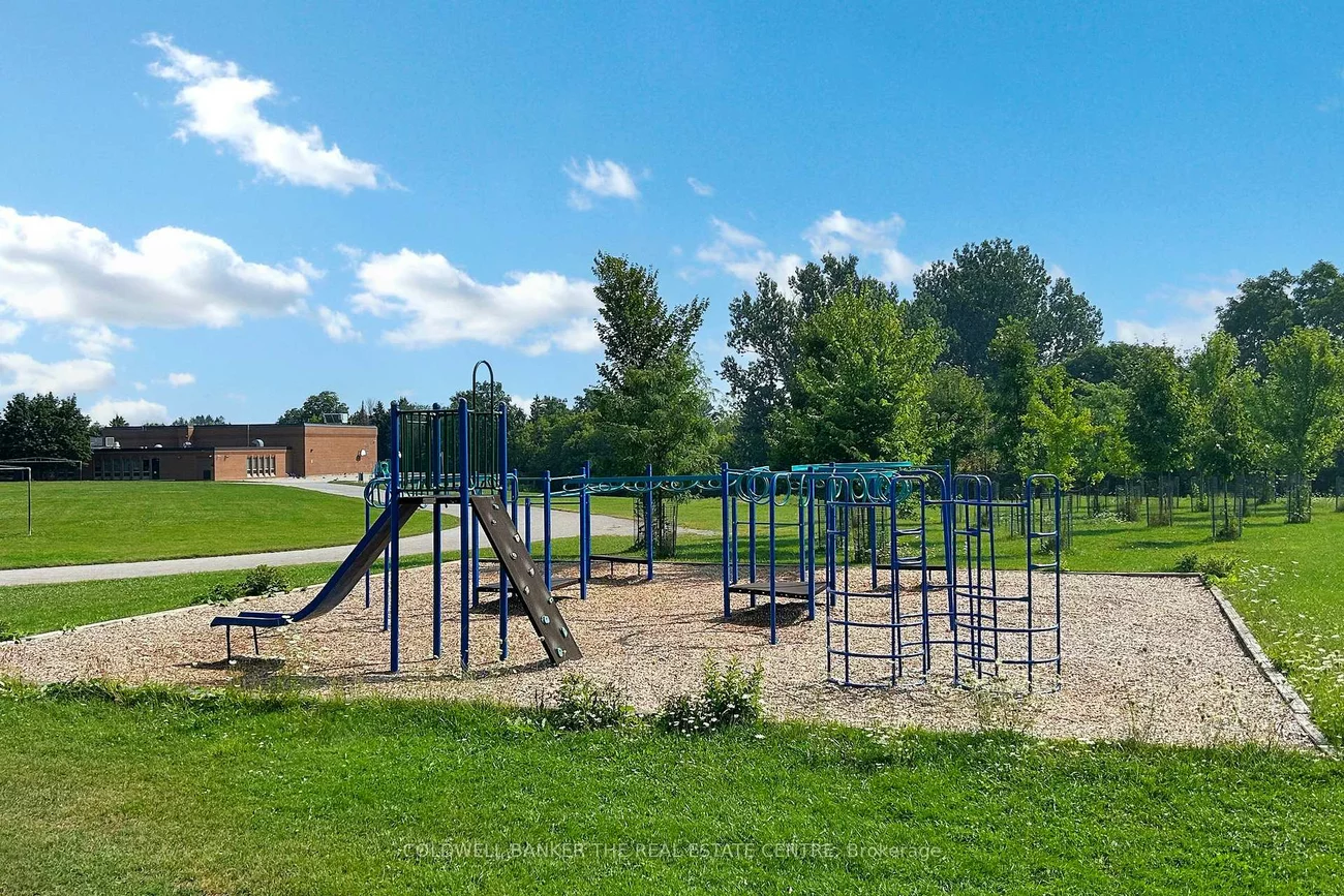 195, Milestone, Aurora Village, Aurora