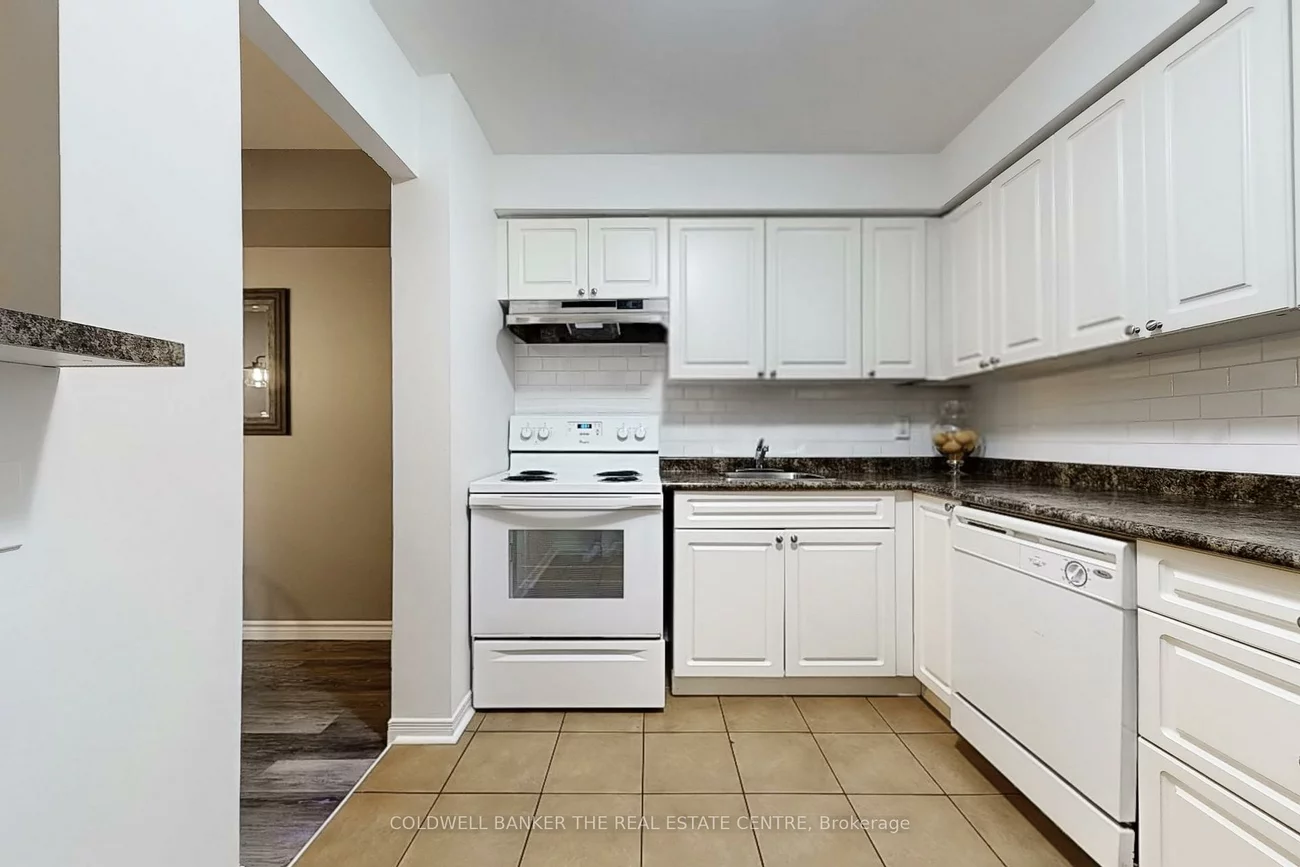 195, Milestone, Aurora Village, Aurora