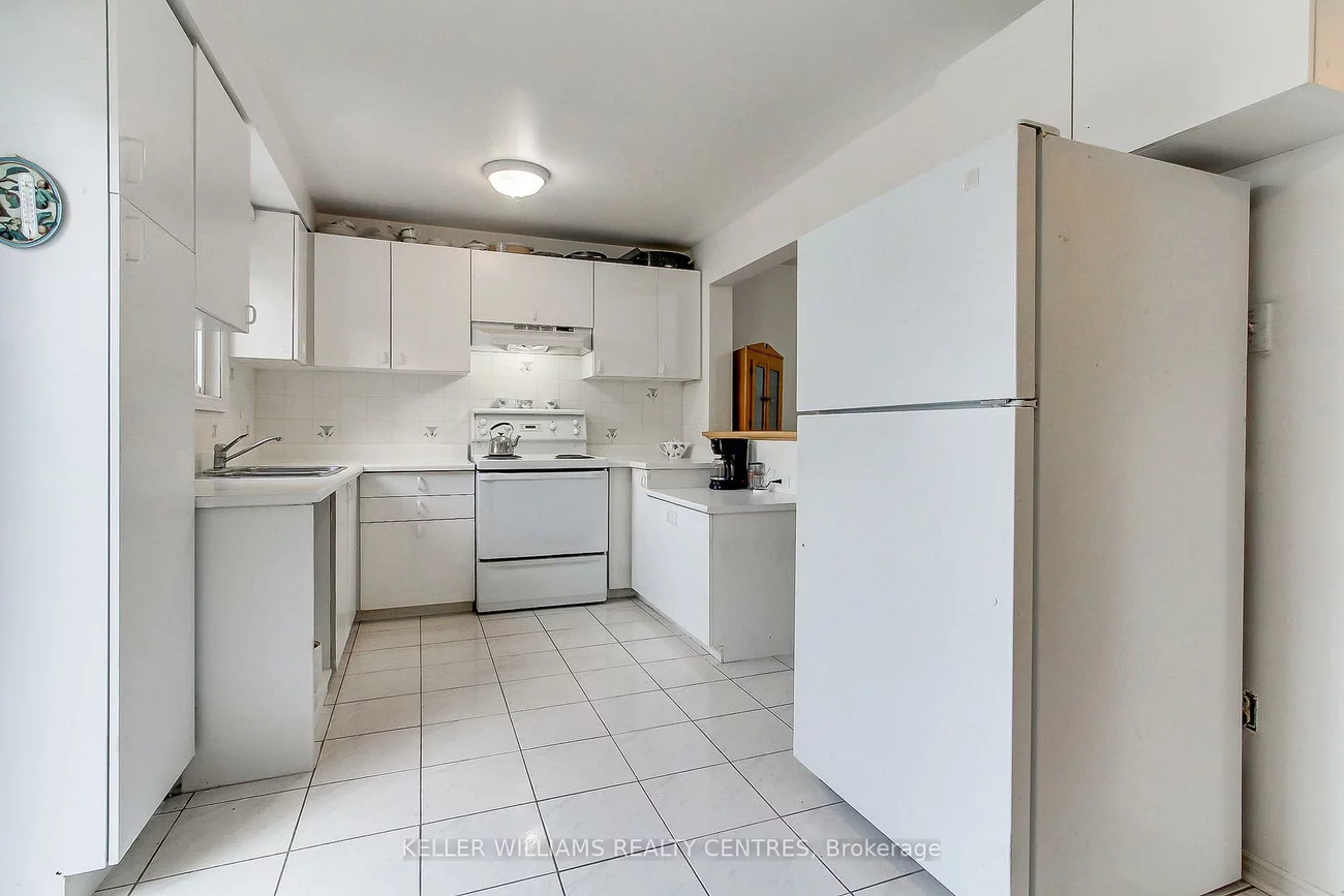 405, Butler, Aurora Village, Aurora