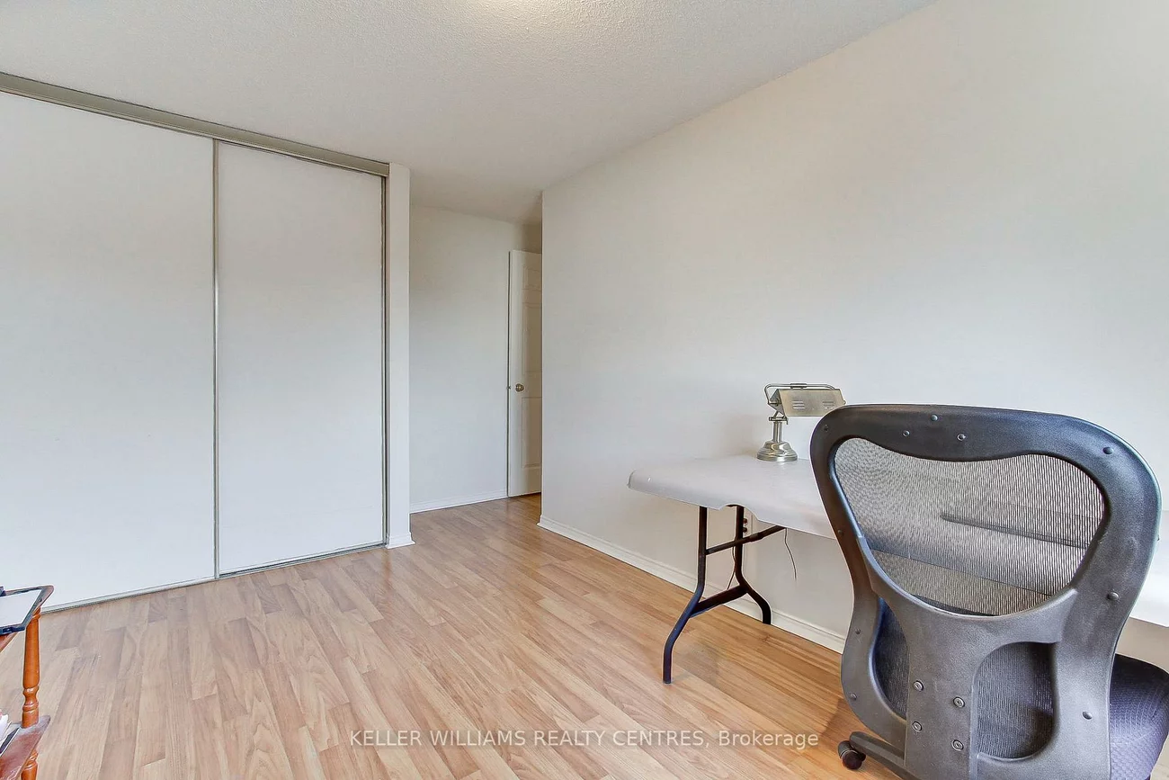 405, Butler, Aurora Village, Aurora