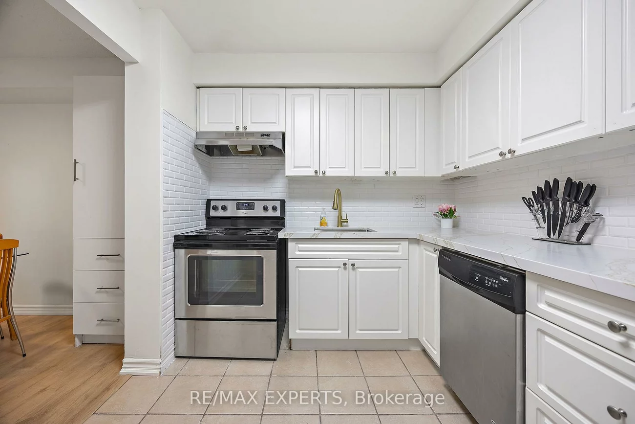 242, Milestone, Aurora Village, Aurora