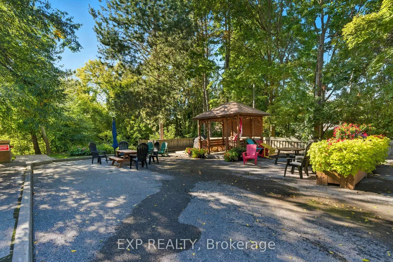 14924, Yonge, Aurora Highlands, Aurora