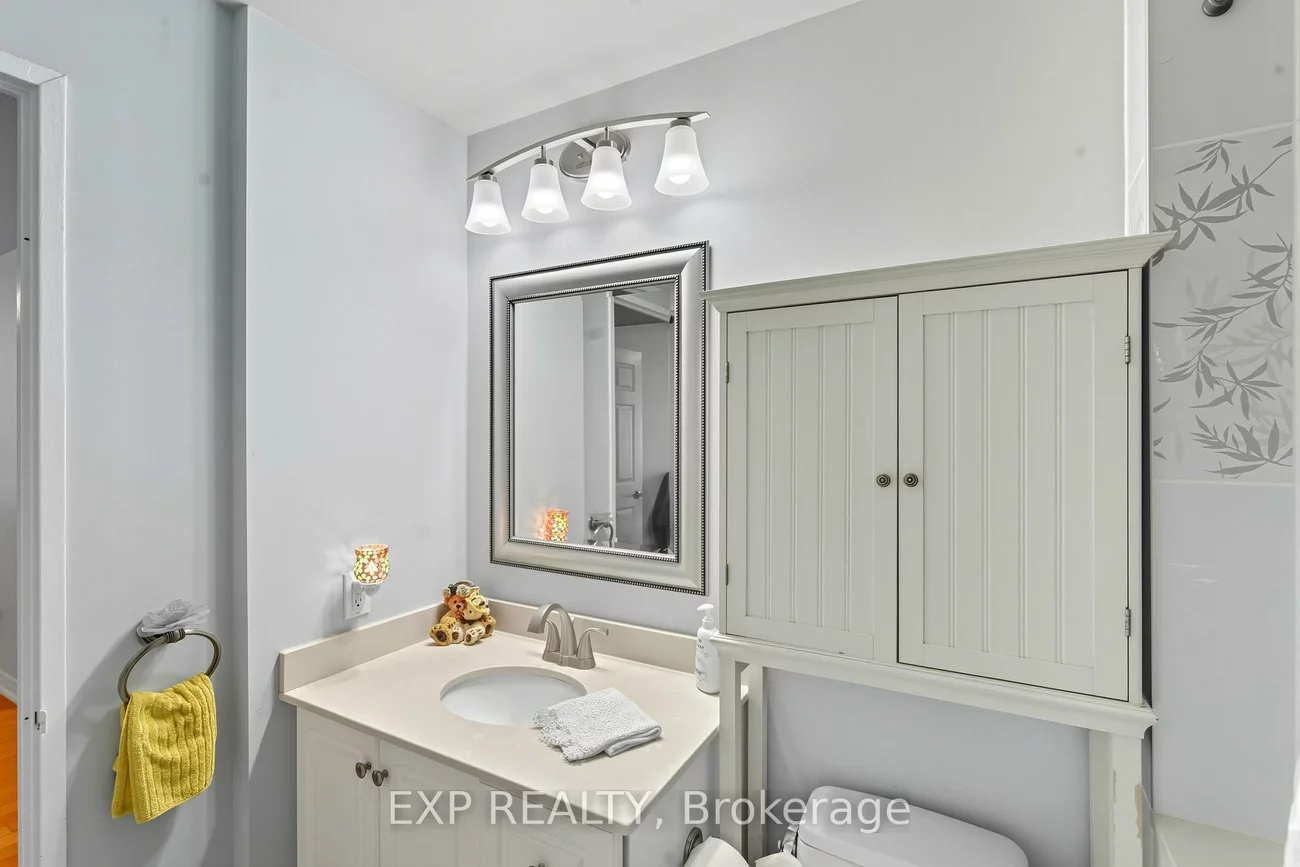 14924, Yonge, Aurora Highlands, Aurora