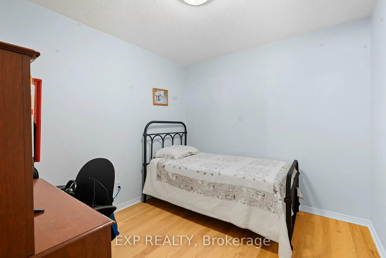 14924, Yonge, Aurora Highlands, Aurora