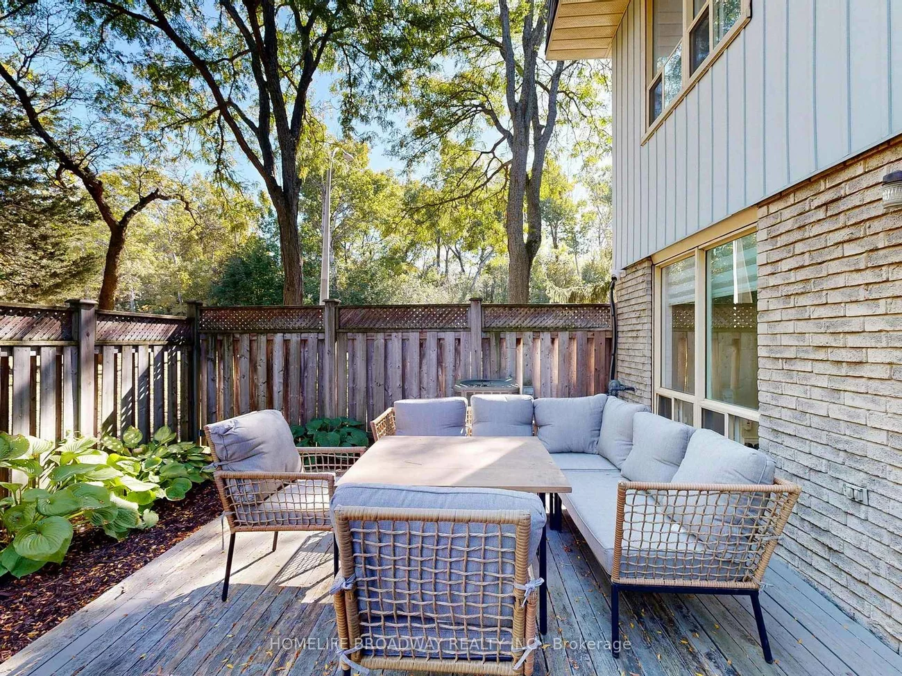 109, Poplar, Aurora Highlands, Aurora