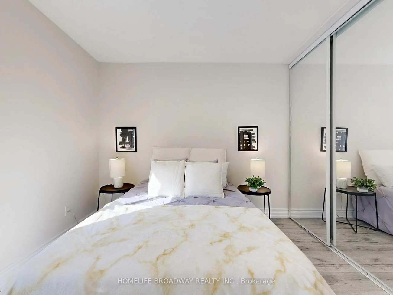 109, Poplar, Aurora Highlands, Aurora