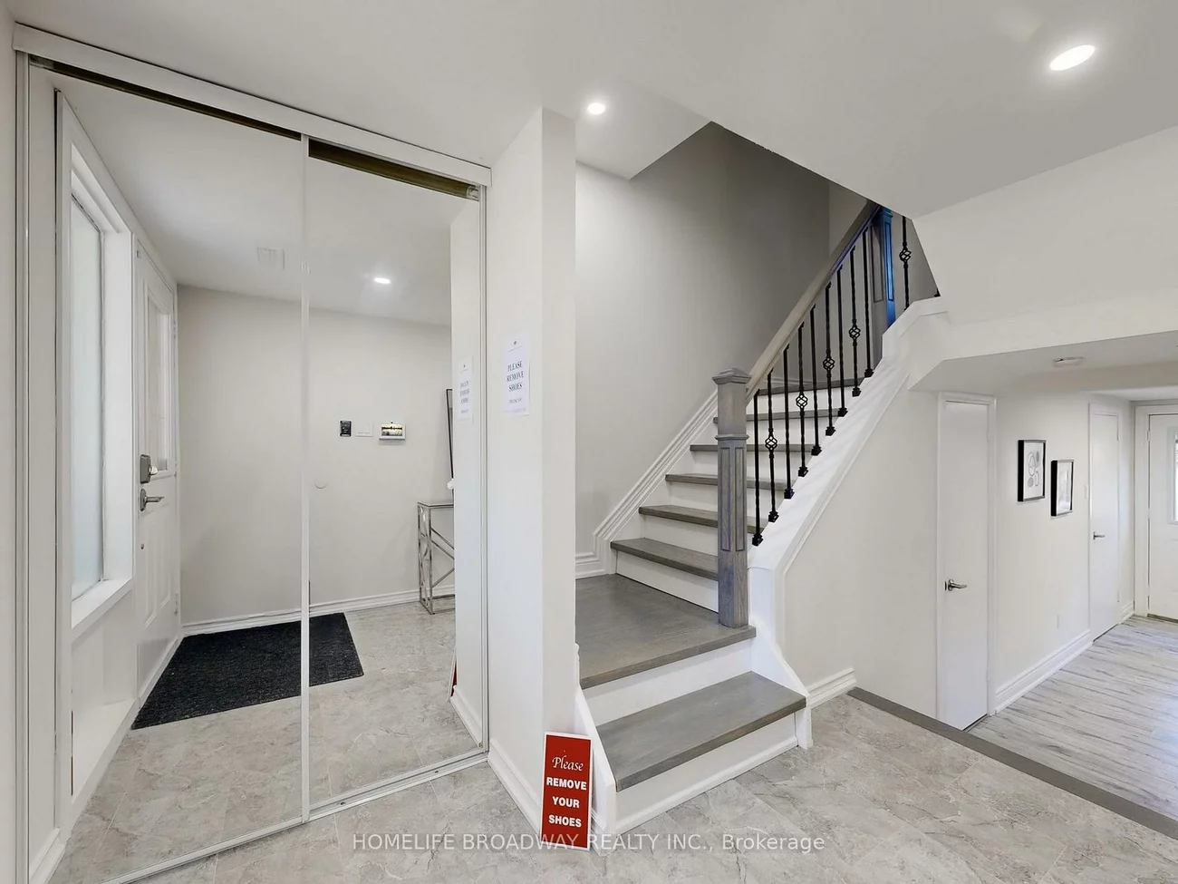 109, Poplar, Aurora Highlands, Aurora