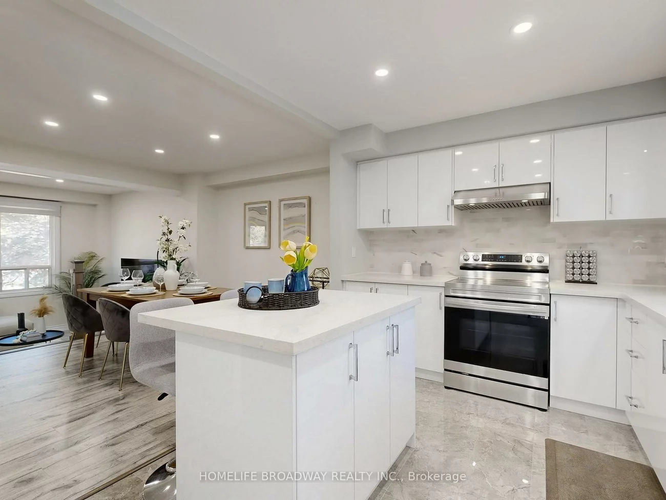 109, Poplar, Aurora Highlands, Aurora