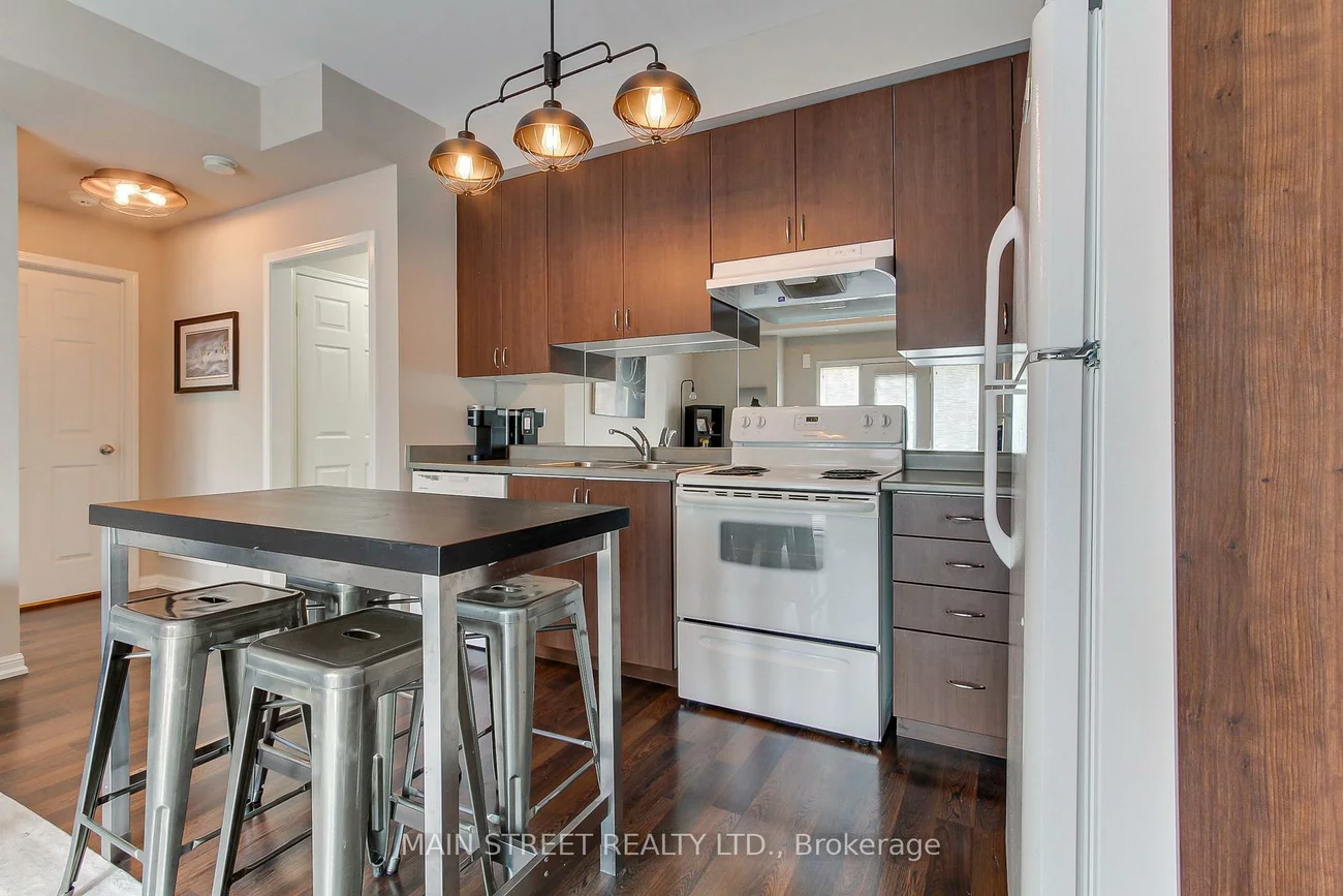 15949, Bayview, Bayview Northeast, Aurora