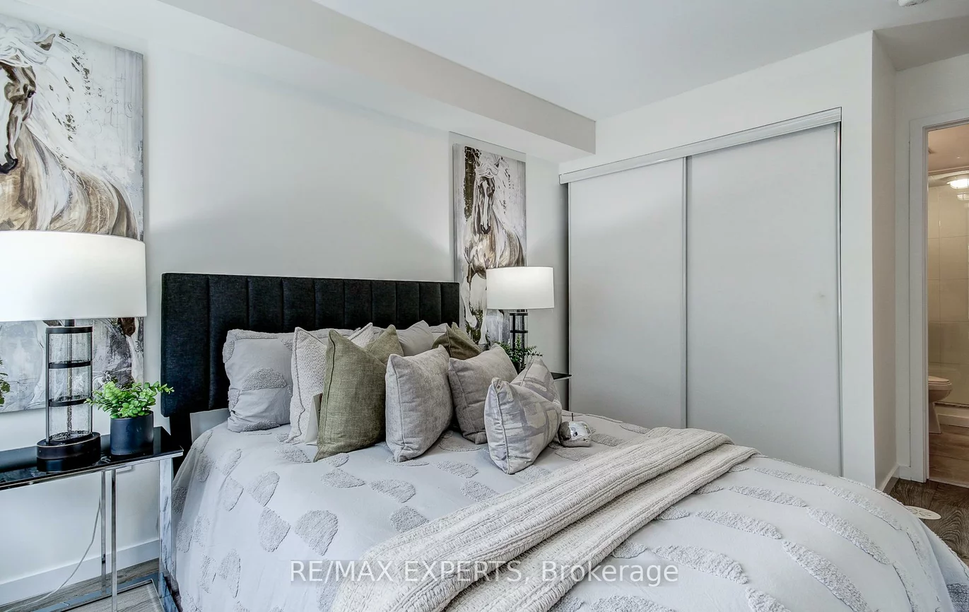 300, Alex Gardner, Aurora Village, Aurora