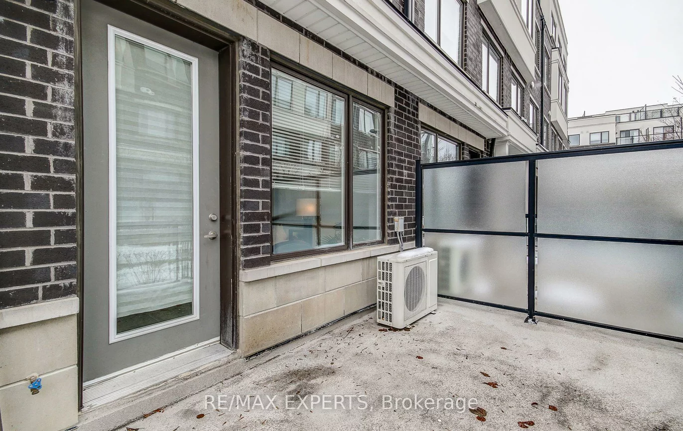 300, Alex Gardner, Aurora Village, Aurora