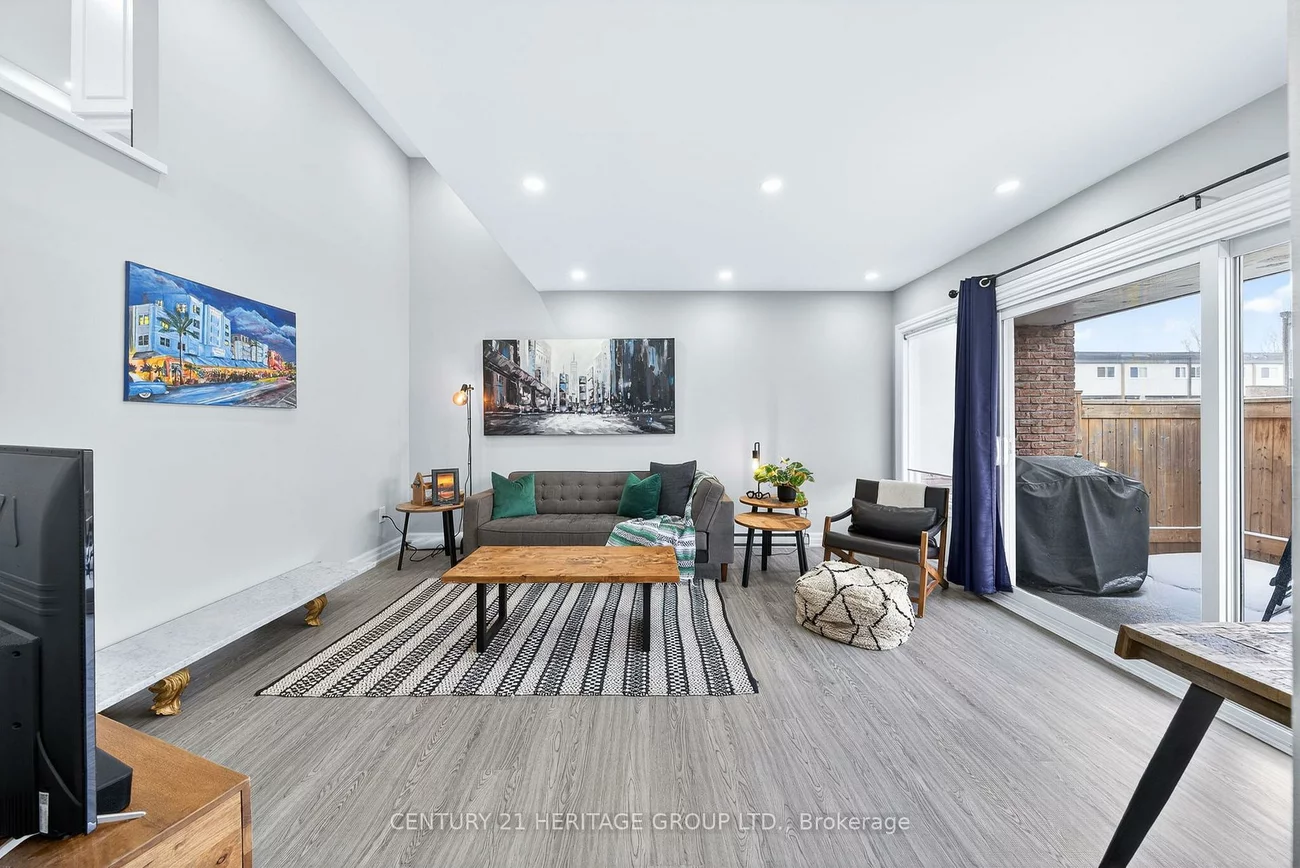 293, Milestone, Aurora Village, Aurora