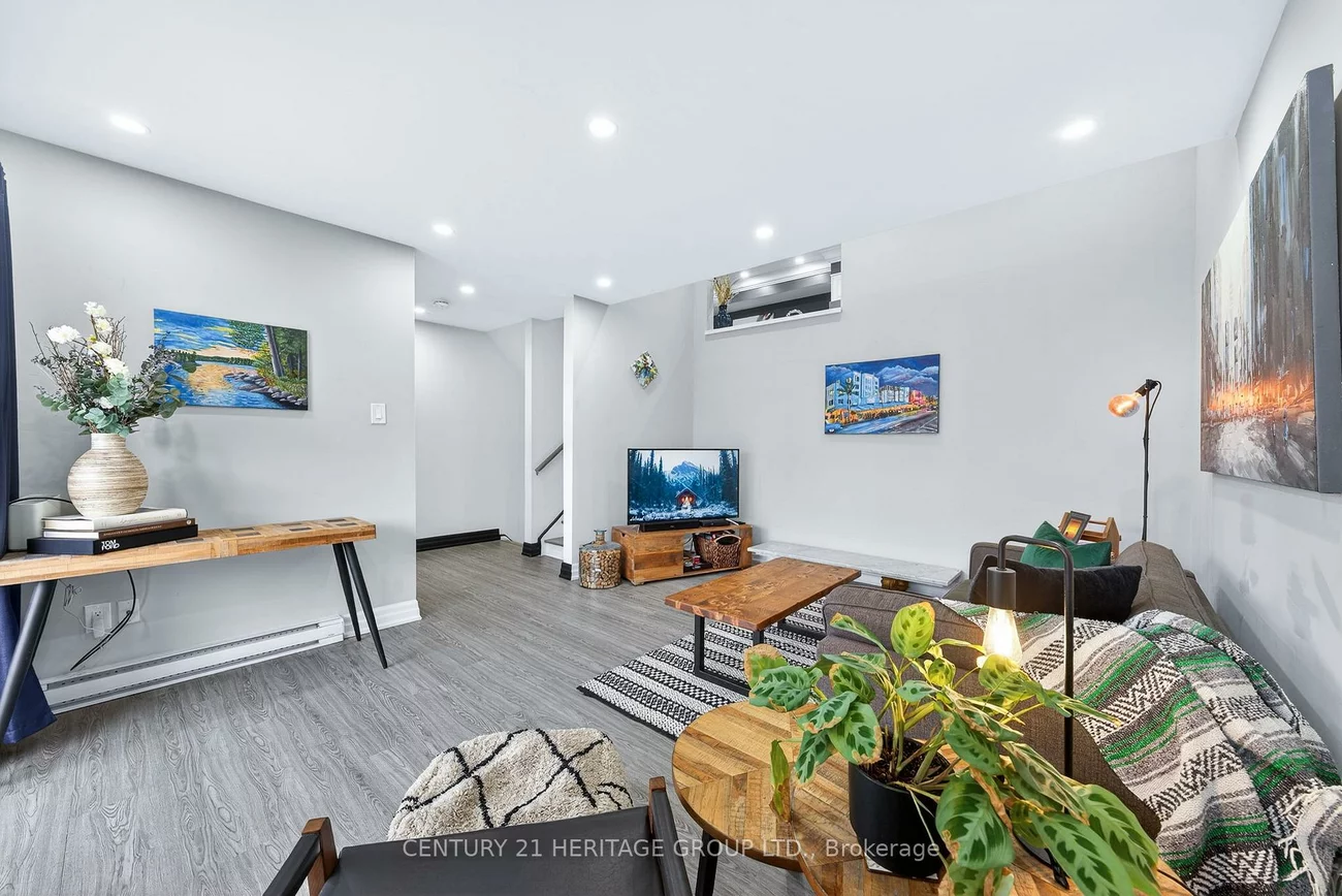 293, Milestone, Aurora Village, Aurora