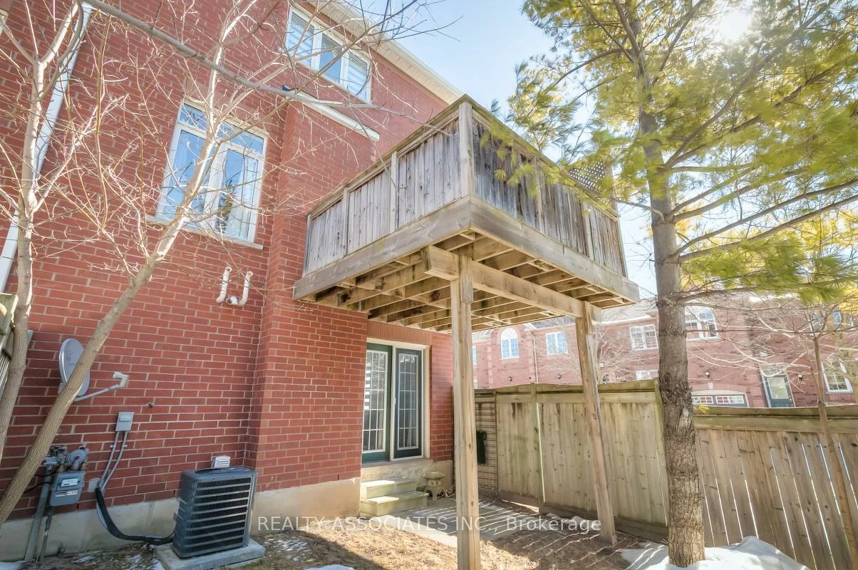 40, Sandlewood, Bayview Wellington, Aurora