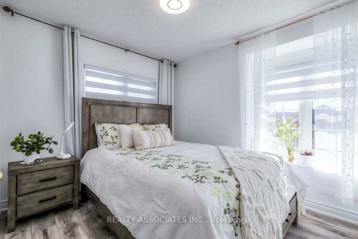 40, Sandlewood, Bayview Wellington, Aurora