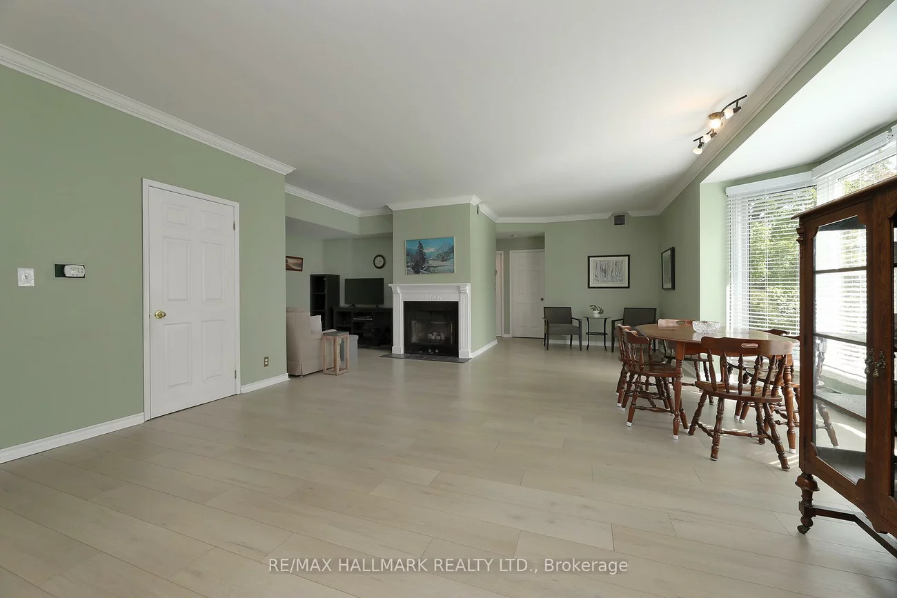 21, George, Aurora Village, Aurora