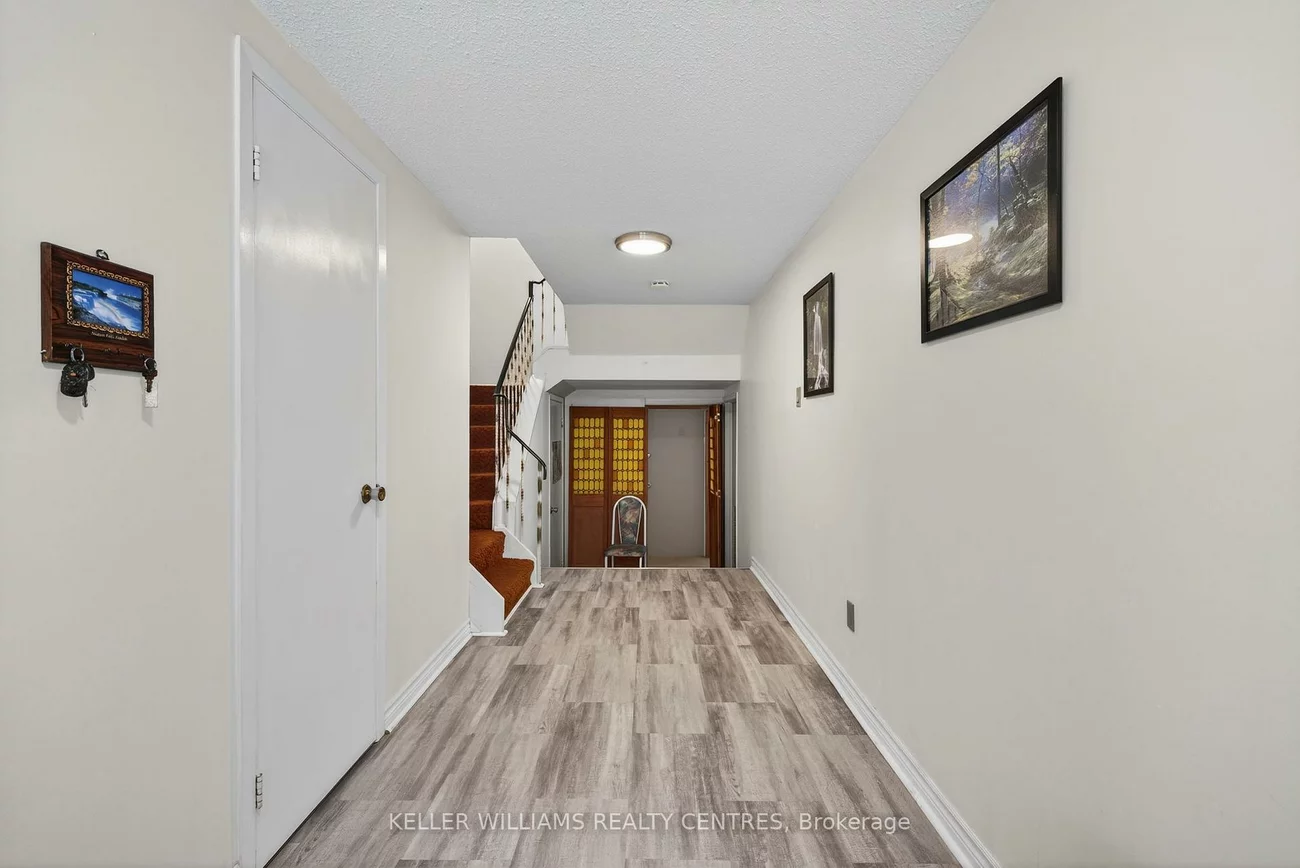 100, Poplar, Aurora Highlands, Aurora