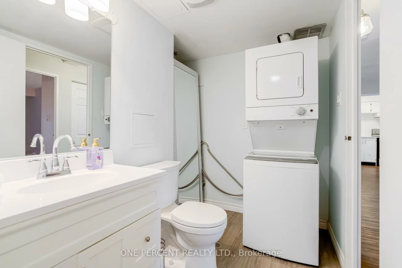 15390, Yonge, Aurora Heights, Aurora