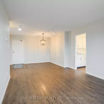 15390, Yonge, Aurora Heights, Aurora