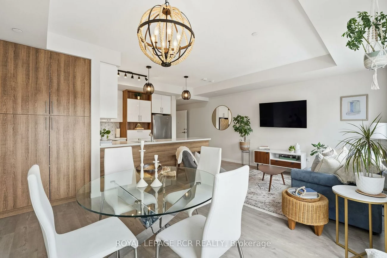 200, Alex Gardner, Aurora Village, Aurora