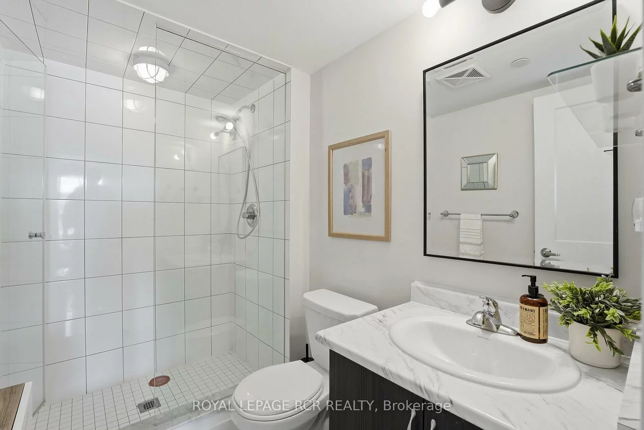 200, Alex Gardner, Aurora Village, Aurora