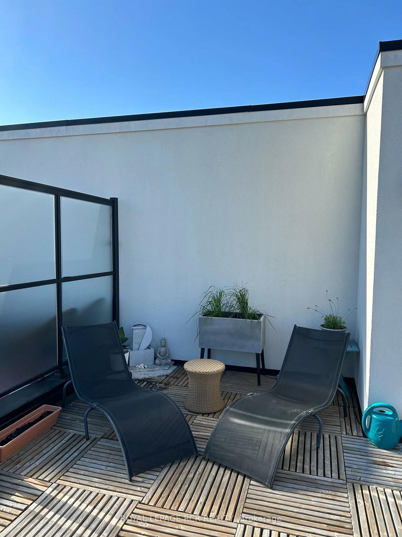 200, Alex Gardner, Aurora Village, Aurora