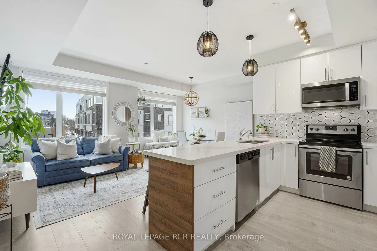 200, Alex Gardner, Aurora Village, Aurora